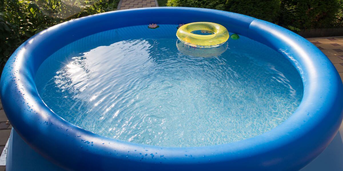 inflatable pool with water