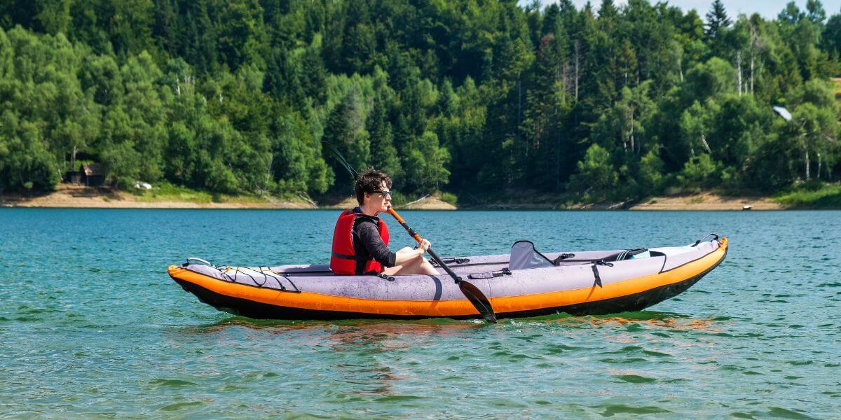 kayaking on lake Lokve